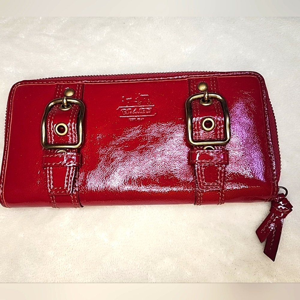 NWOT Coach Red Patent Leather Zip Around Accordion Wallet